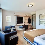 Hotel Oasia 3*