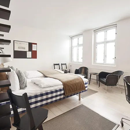 奥胡斯市奥西亚酒店 3*