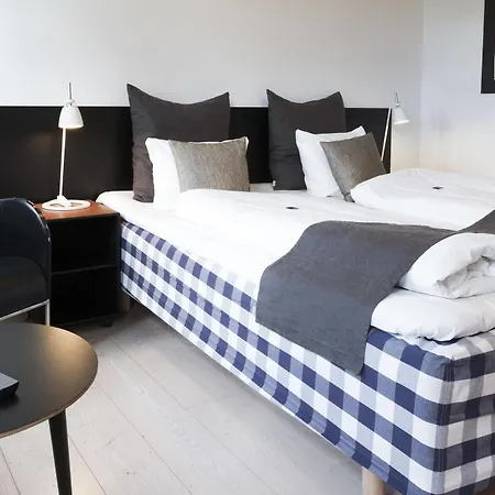 Oasia Hotel